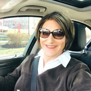 Meet your Posher, Melissa